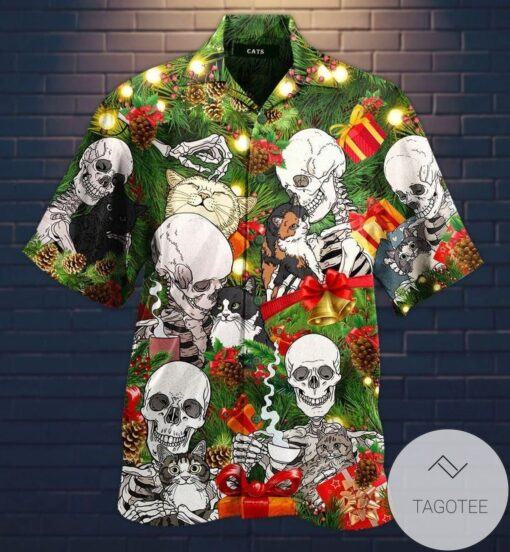 Get Here Christmas Skull Love Cat Green Hawaiian Shirts