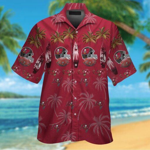 Tampa Bay Buccaneers Short Sleeve Button Up Tropical Hawaiian Shirt VER02
