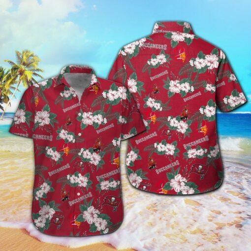 Tampa Bay Buccaneers Short Sleeve Button Up Tropical Hawaiian Shirt VER023