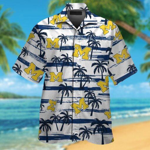 Michigan Wolverines Short Sleeve Button Up Tropical Hawaiian Shirt VER011