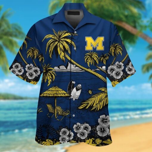 Michigan Wolverines Short Sleeve Button Up Tropical Hawaiian Shirt VER027