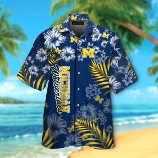 Michigan Wolverines Short Sleeve Button Up Tropical Hawaiian Shirt VER028