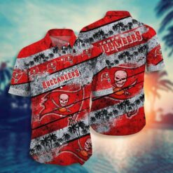 Grunge Palm Buccaneers NFL Tampa Bay Hawaiian Shirt Mens